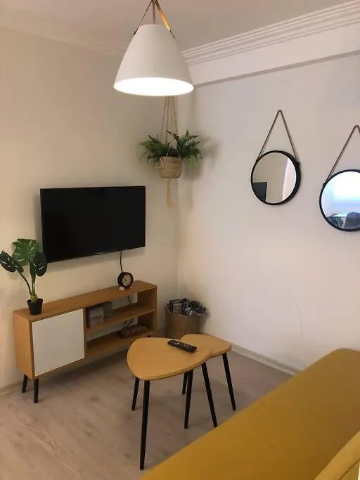 Apartamento Pequeno Y Acogedor Muy Bien Ubicado. Quito Apartment